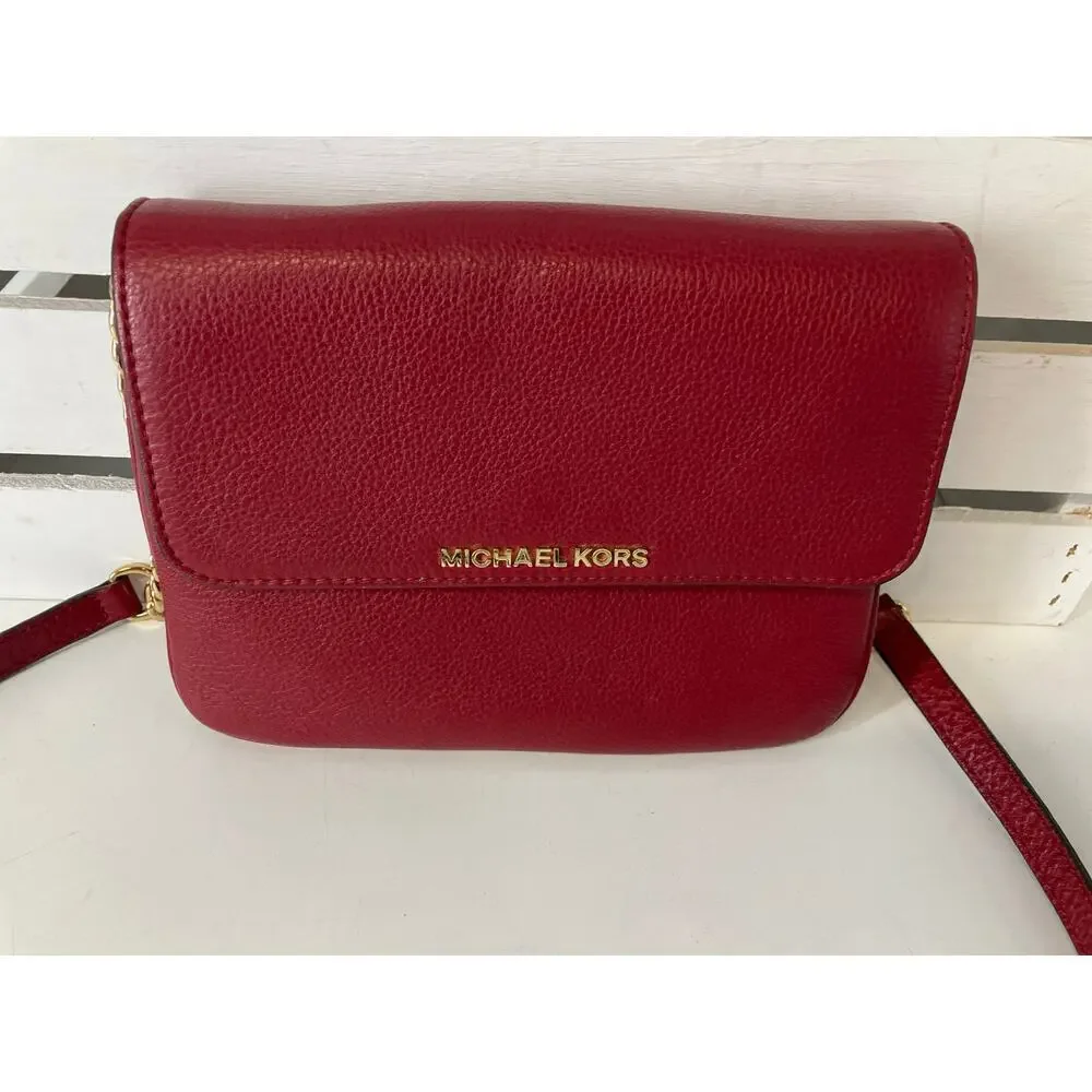 MICHAEL KORS, SMALL RED PEBBLED LEATHER CROSSBODY BAG